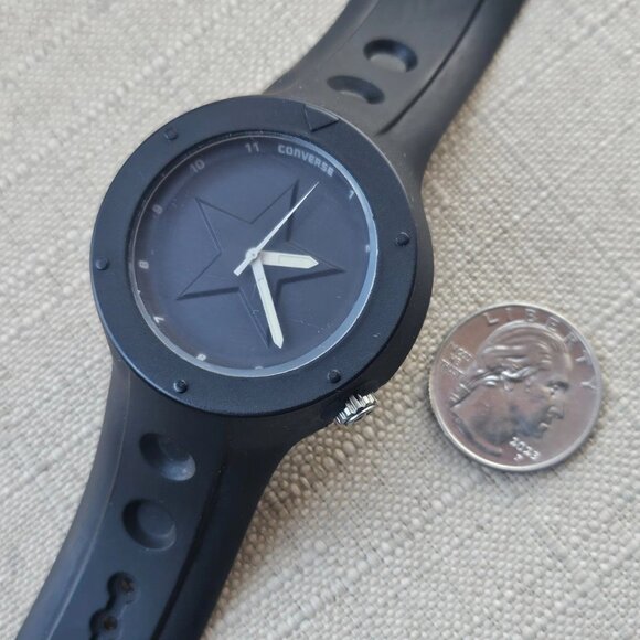 Converse Unisex Wristwatch Black Rubber Strap Sport Analog Wrist Watch - Picture 12 of 12